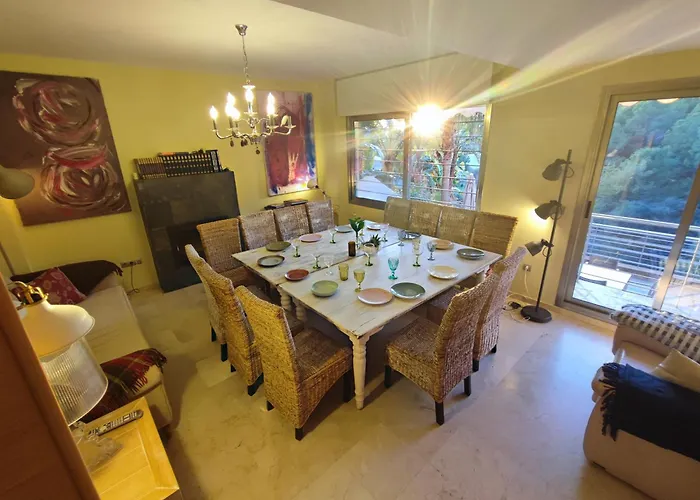 Villa Aguilas Club Guest House